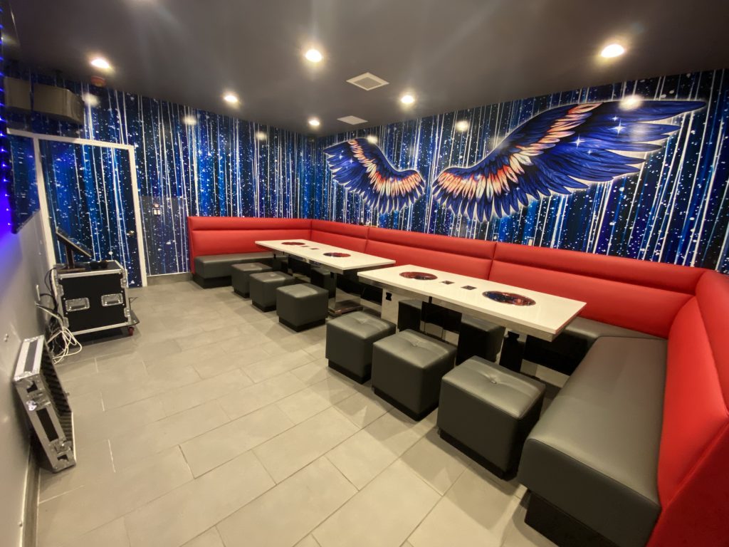 Another view of the medium private room